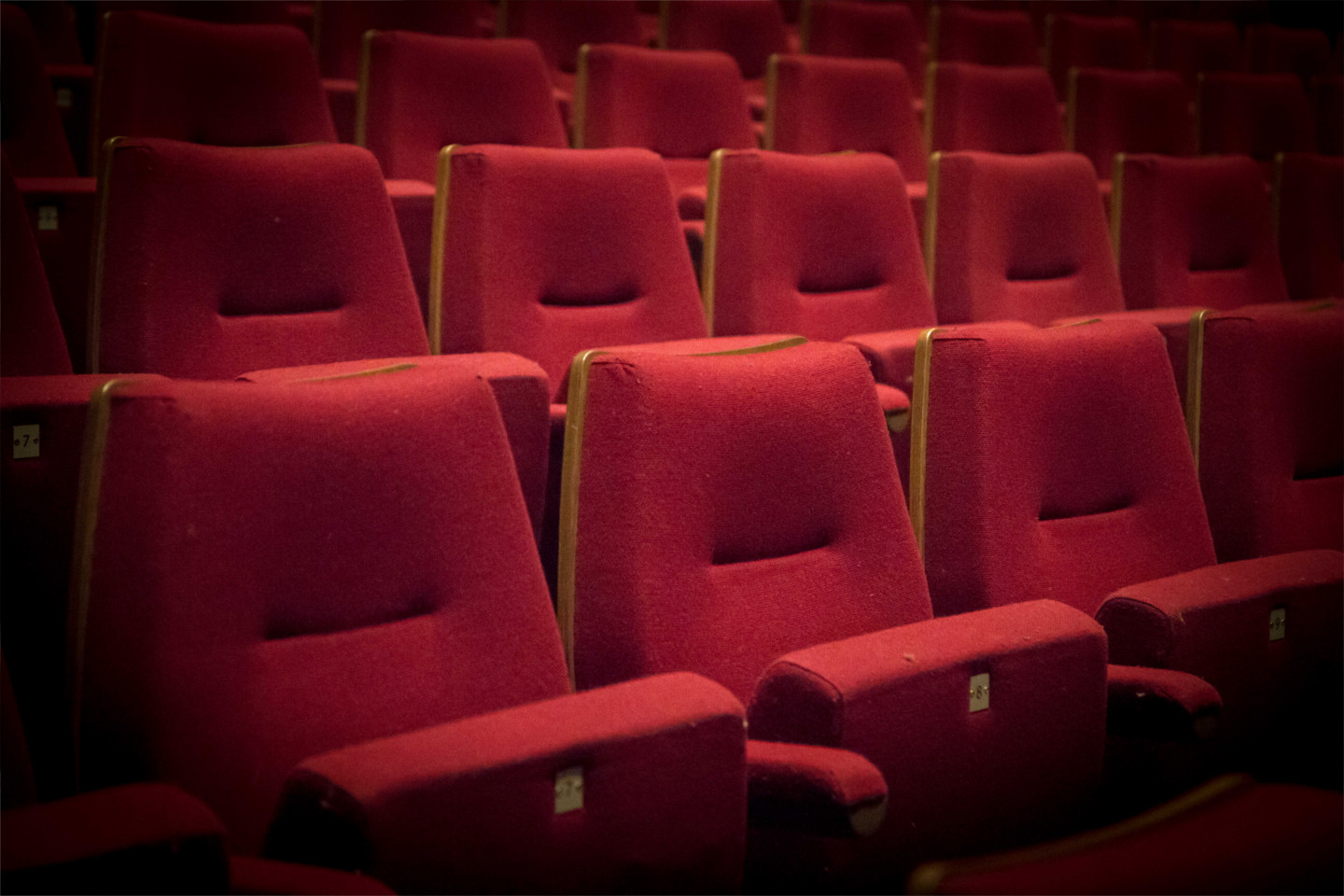 Jelle Vets - Podium Mentalisme gedachtenlezen goochelen evenement magie optreden boeken standup